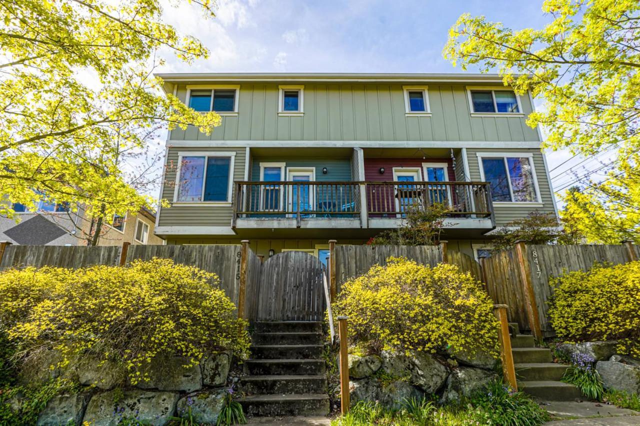 Stylish North Seattle Townhouse- Dual Master Suites エクステリア 写真